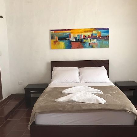 Hostal Rous San Gil Exterior photo